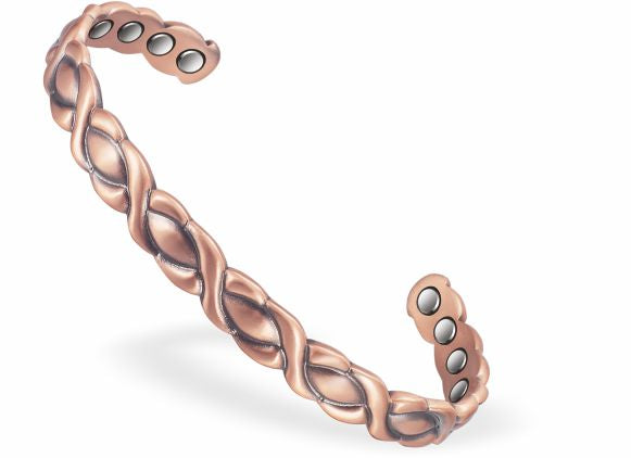 Magnetic Copper Bracelet with 8 magnets
Copper, Adjustable bangle
Twining Design
Can combat joint pain and improve circulation
Delivered in a soft, black, velveteen pouch