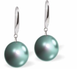 Austrian Crystal Classic Pearl Drop Earrings in Iridescent Light Turquoise Blue Pearls are 8mm in size Hypo allergenic, free from cadmium, lead and nickel Colour: Iridescent Light Turquoise Blue Rhodium Plated Earwires See matching Necklace CP101 Perfect for an evening out or sophisticated, elegant day wear. Delivered in a soft, black, velveteen pouch