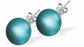 Austrian Crystal Classic Pearl Stud Earrings in Iridescent dark turquoise blue Pearls are 6mm and 8mm in size Hypo allergenic, free from cadmium, lead and nickel Colour: dark Turquoise blue Rhodium Plated Earwires See matching Necklace CP102 Perfect for an evening out or sophisticated, elegant day wear. Delivered in a soft, black, velveteen pouch