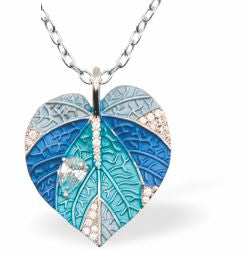 Designer Rain Forest Leaves Necklace in Various Blues
Hypoallergenic: Nickel, Lead and Cadmium Free
27mm in size, 18" Chain
Colour:&nbsp;Blue
Delivered in a soft, black, velveteen pouch