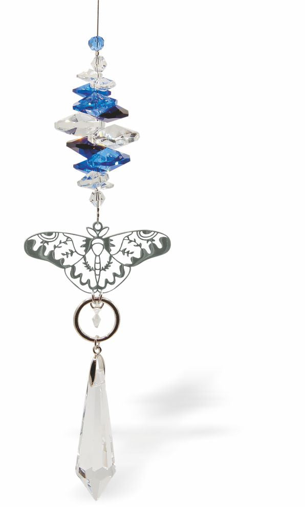 Austrian Crystal Suncatcher, Multi -faceted
&nbsp;Beautiful Butterfly with Crystal Drop
Colour: different blues and crystal clear
Delivered in a soft, black, velveteen pouch